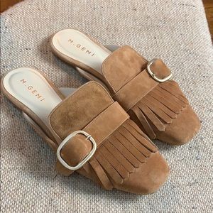 KILTY FRINGE brown suede mule with brass buckle